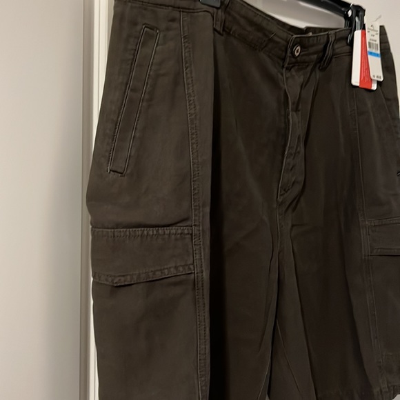 Tammy Bahama shorts size 36 new with tag brown - Picture 7 of 8